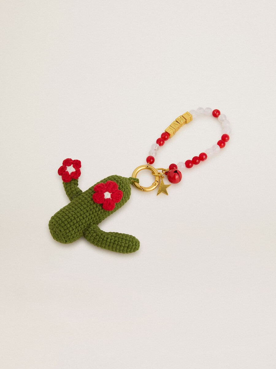 cactushangertje van gehaakt katoen met kralenketting