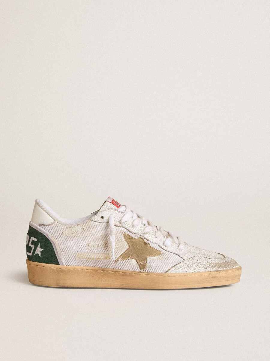 ball star ltd in wit craqueléleer en mesh met suède ster.