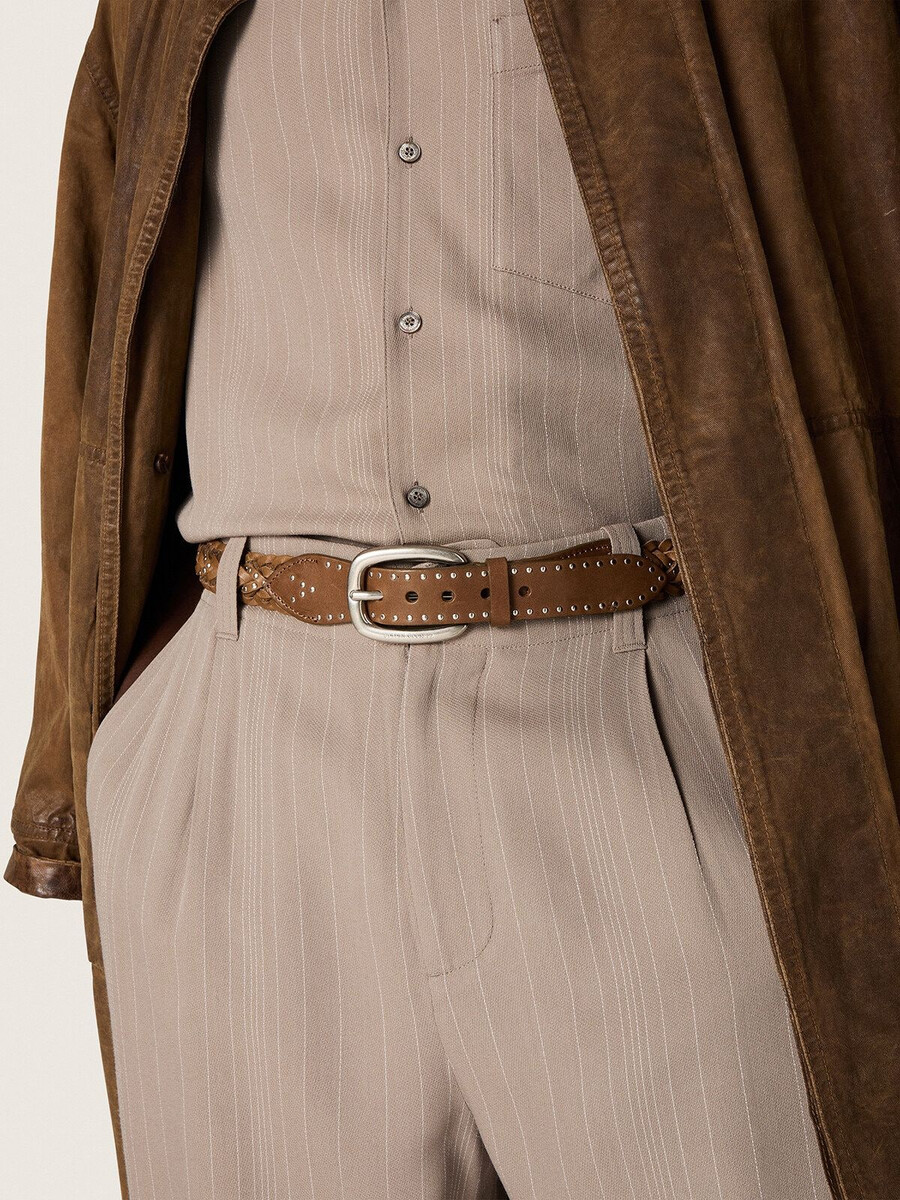 houston-riem van kaki geweven leer met zilveren studs.