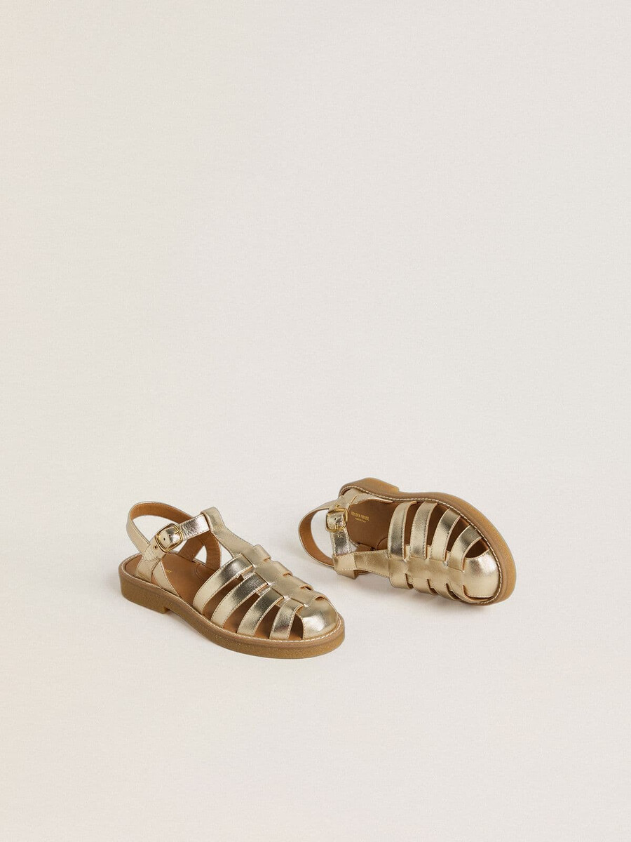 maxime young sandalen van goudkleurig leer.