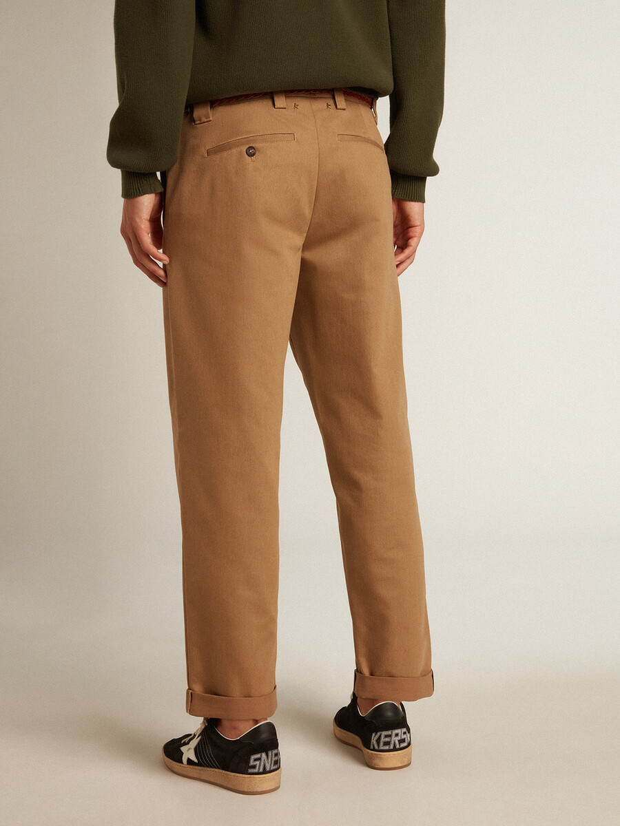 beige kaki chinos uit de golden collection