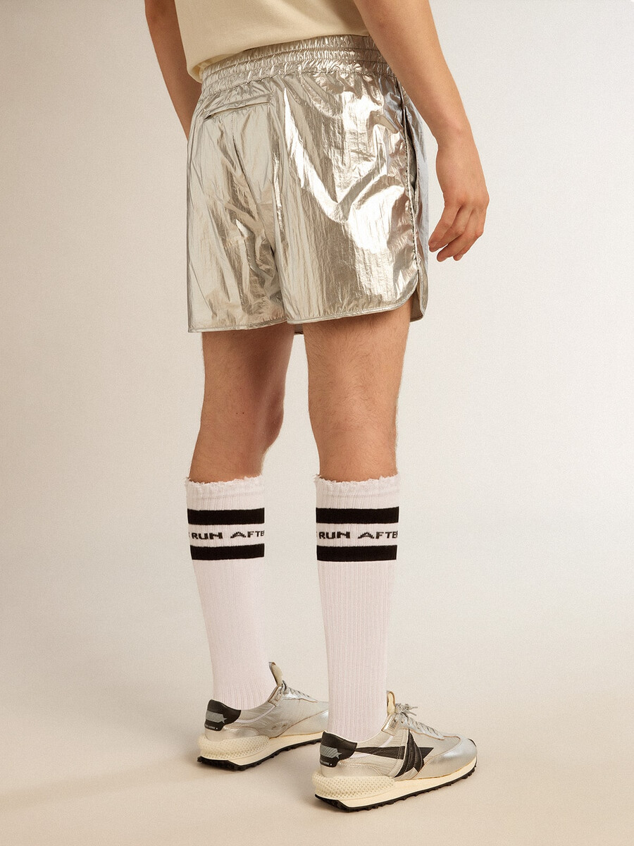 hardloopshorts voor heren van zilverkleurige stof