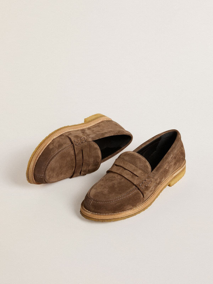 jerry loafers voor heren in duifgrijs suède.