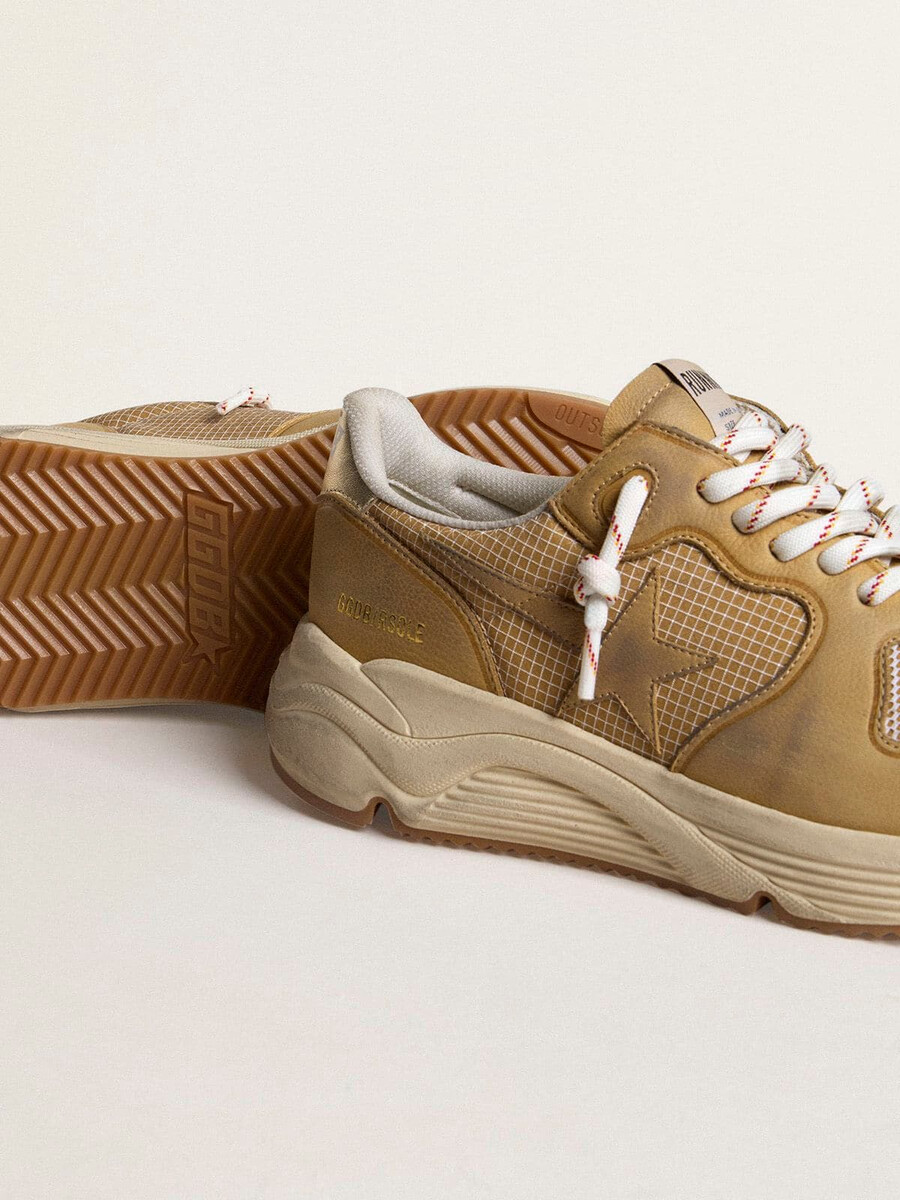 running sole in beige nubuck met beige leren ster