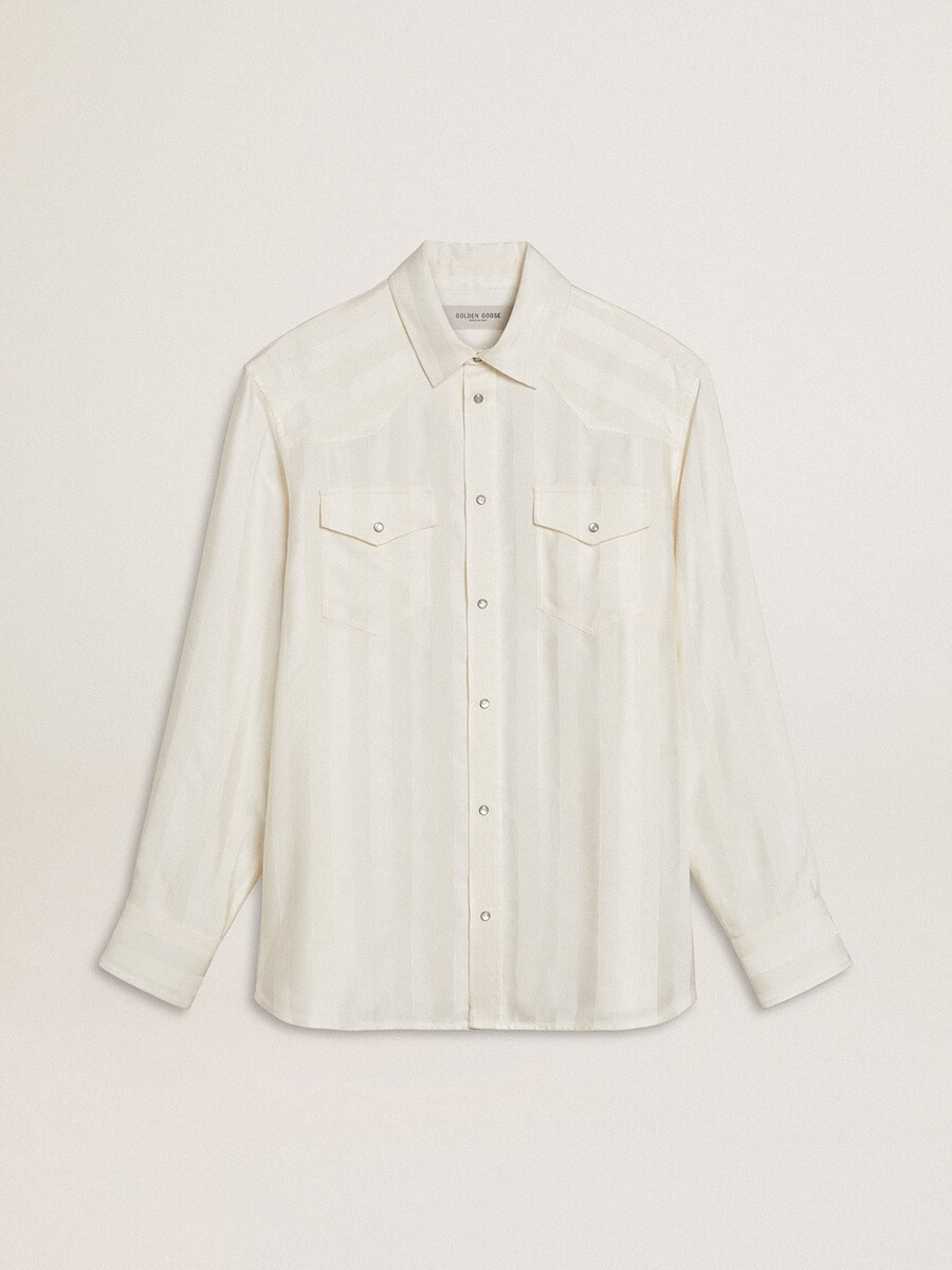 oversized versleten wit herenoverhemd met verticale strepen