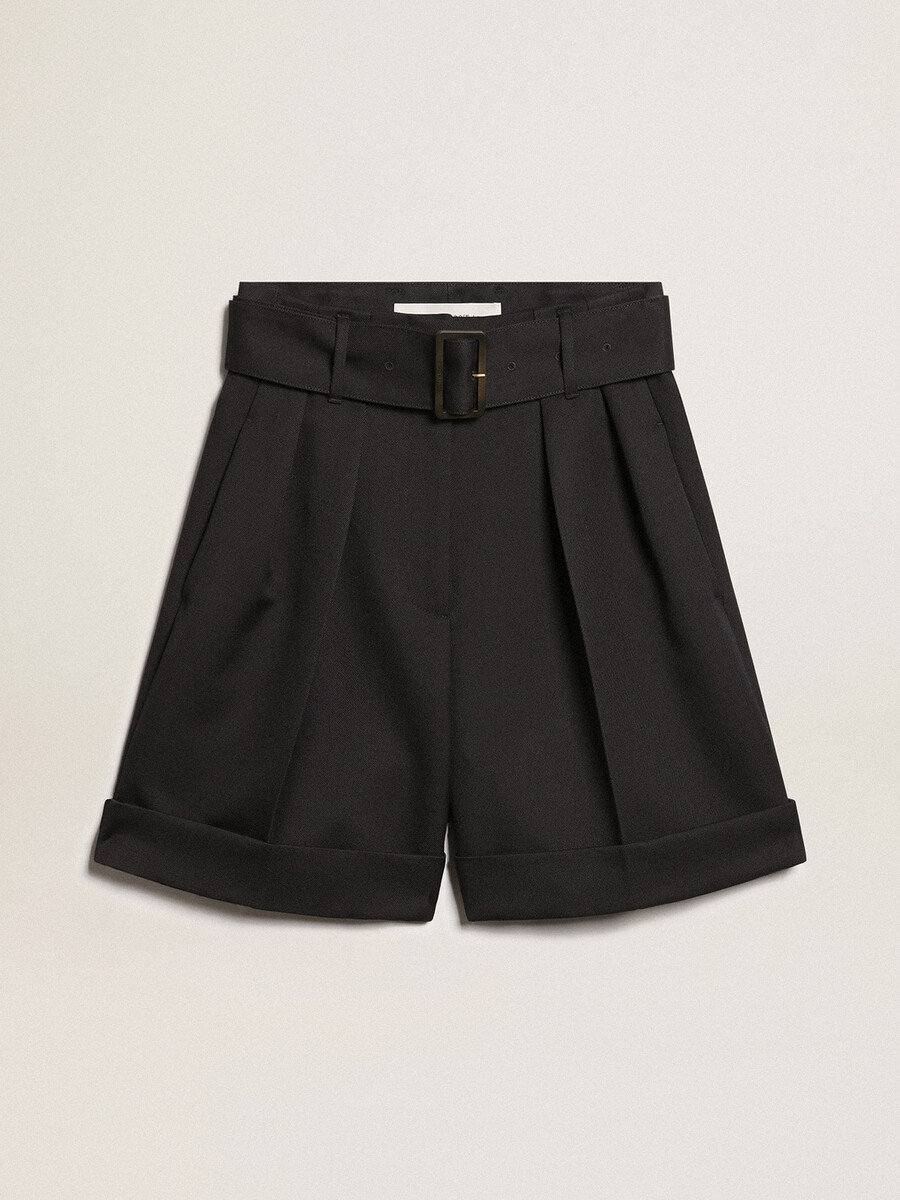 damesshorts van zwarte wollen gabardine met tailleband.