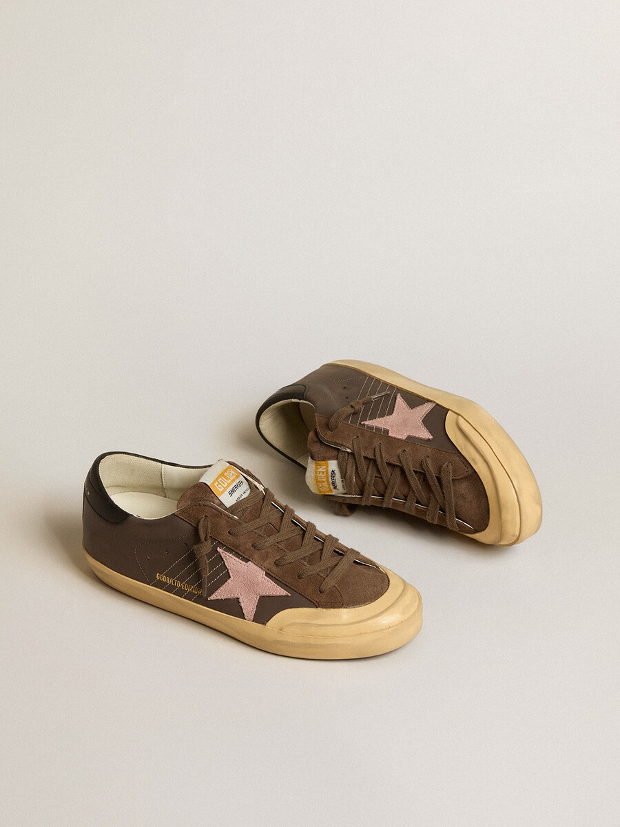 dames super-star penstar ltd in bruin leer met roze suède ster